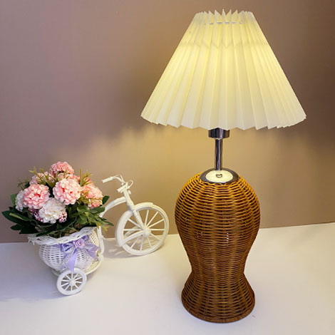 Rattan Rechargeable Table Lamp